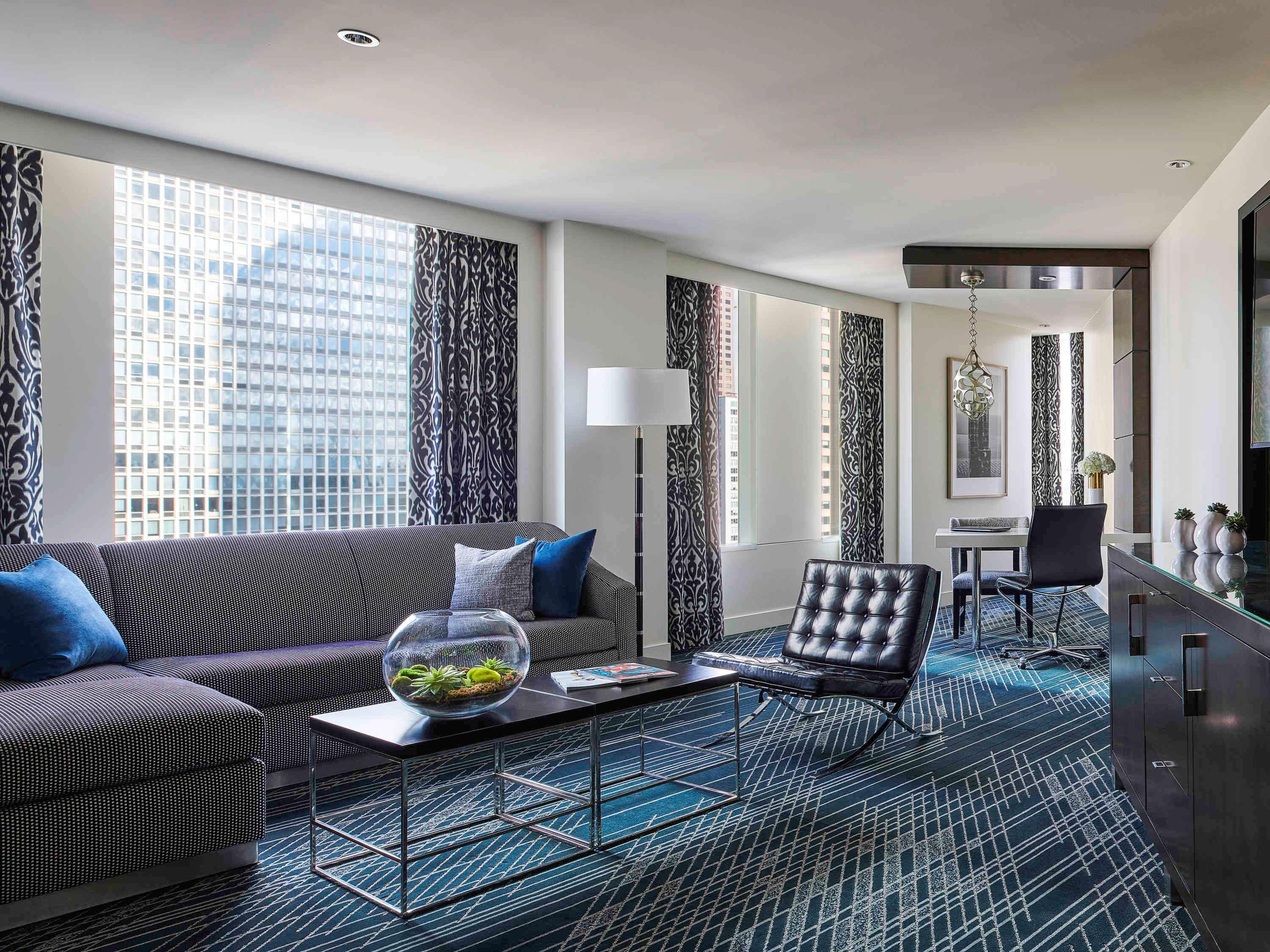 Hotel Sofitel Chicago Magnificent Mile Exterior foto A suite at the InterContinental