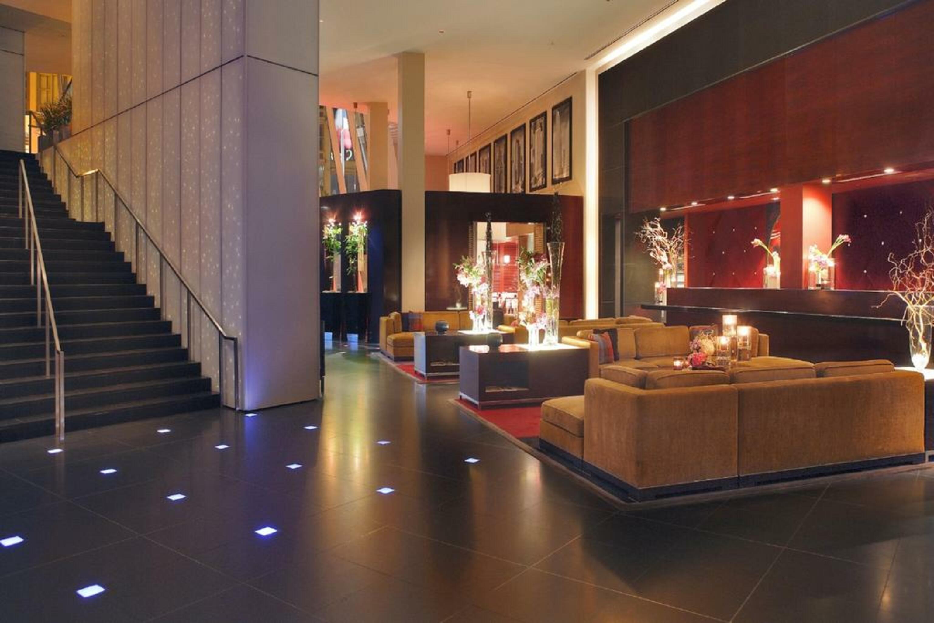 Hotel Sofitel Chicago Magnificent Mile Exterior foto Lobby