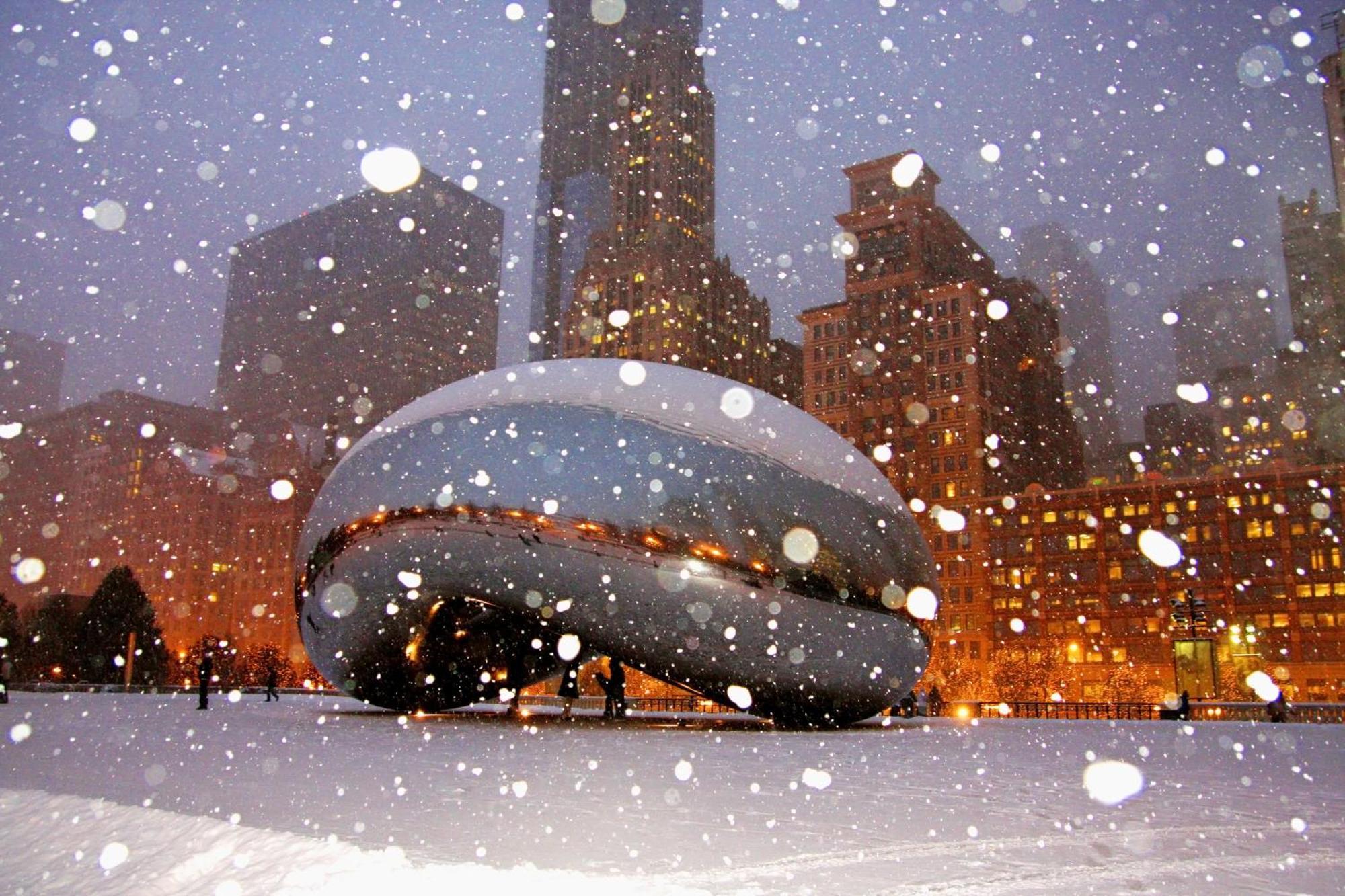 Hotel Sofitel Chicago Magnificent Mile Exterior foto The Cloud Gate in Chicago, Illinois, United States